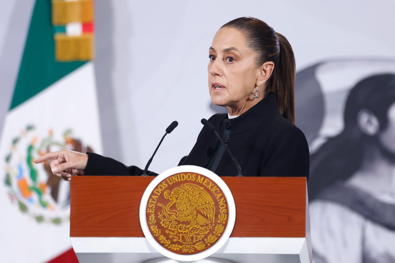 "Tragedia aérea en Estados Unidos: Sheinbaum destaca solidaridad con víctimas y familiares de la catástrofe en Texas"