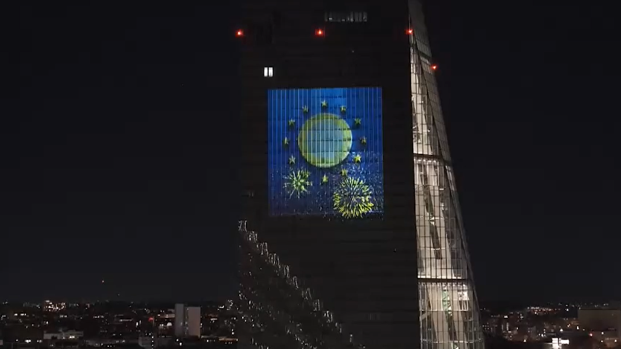 La Europa unida: Bulgaria abre sus puertas al euro con una puesta de sol en la sede del BCE