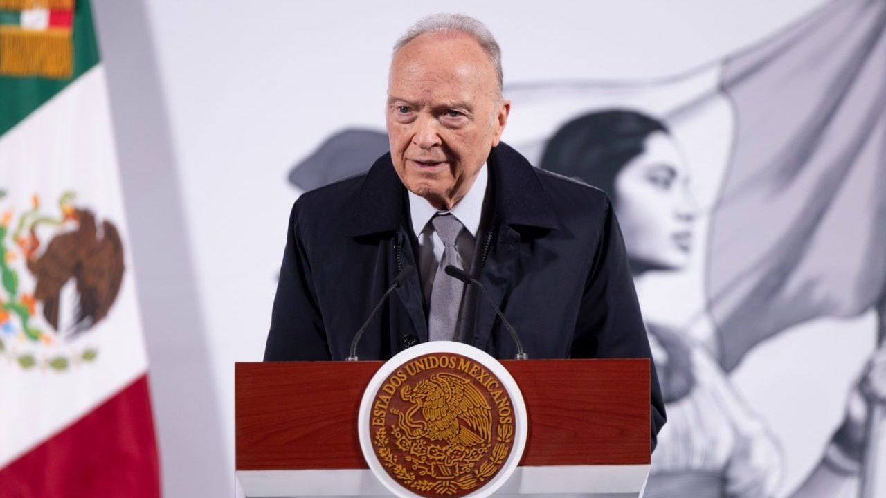 Congreso ratifica a exfiscal Gertz Manero como embajador en Reino Unido