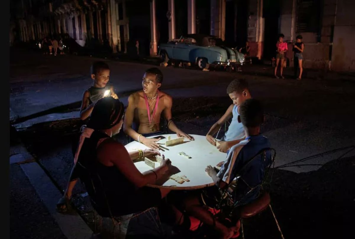 Cuba en la oscuridad: seis millones de personas afectadas por un colapso eléctrico sin precedentes